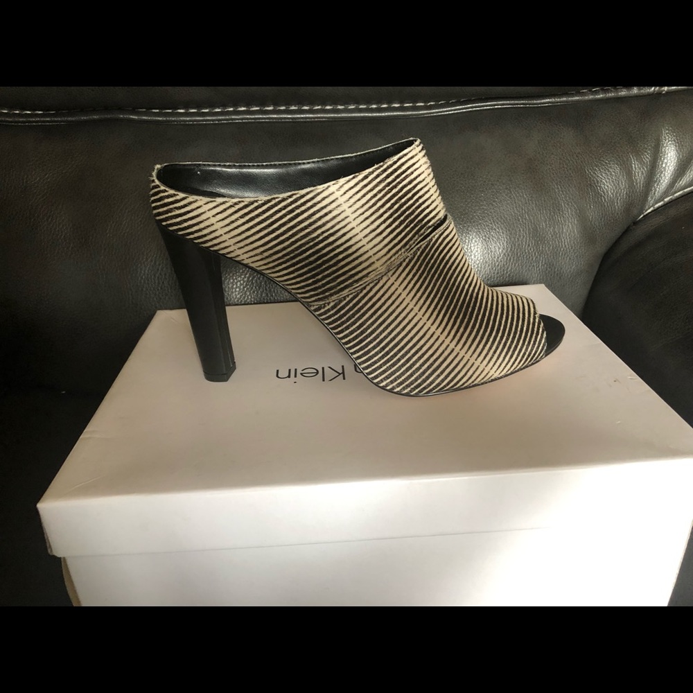 Abby Stripe Pony by Calvin Klein